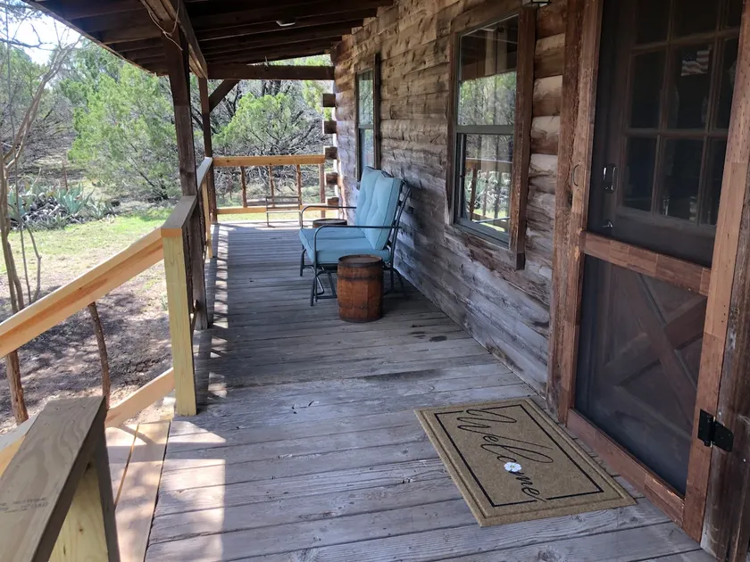 Cedar Ridge Log Cabin on 14 acres - Image 1