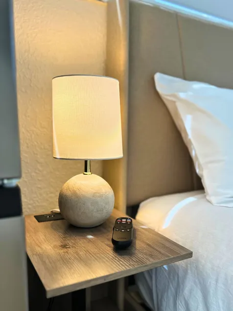 Private suite with free parking near MIA - Image 1