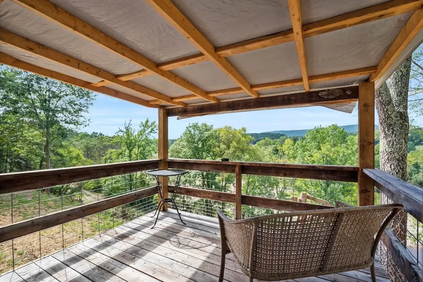Lucky's Canoe & Kayak Cabin #3 - Caddo River Access! - Image 1