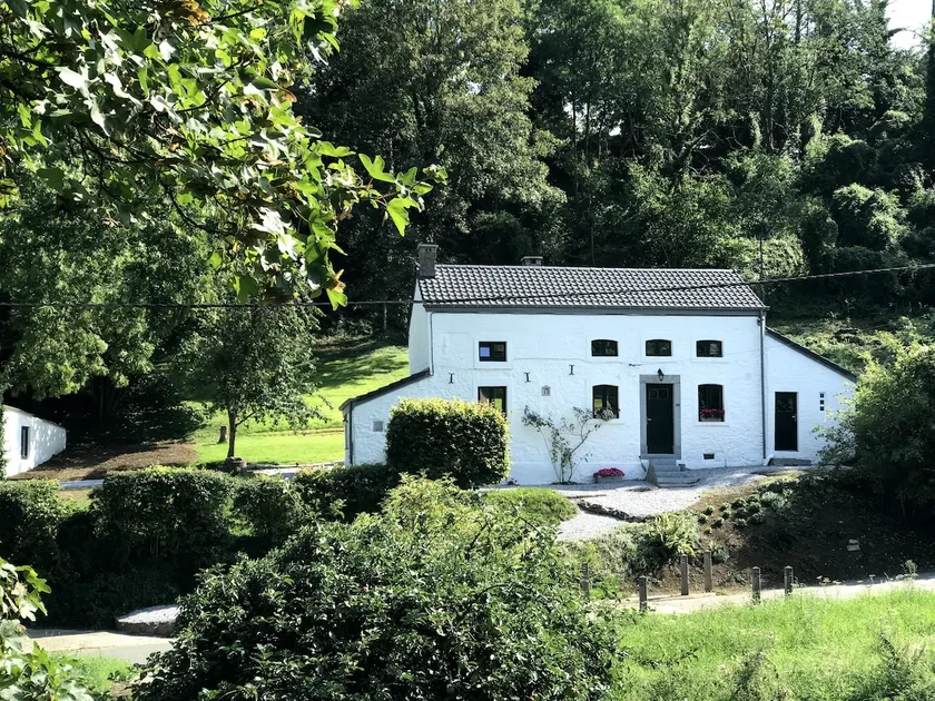 La Petite Maison Blanche – Charming Gîte - Image 1