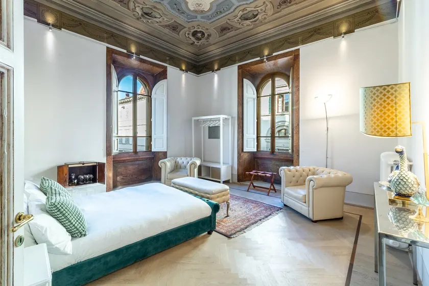Dante Alighieri Deluxe: 2BR, 2BA, A.C and elevator - Image 1