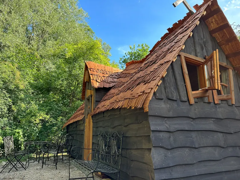 Fairytale Cabin & Private Spa - Image 1