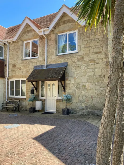Cosy cottage, sleeps 6, ferry discounts - Image 1
