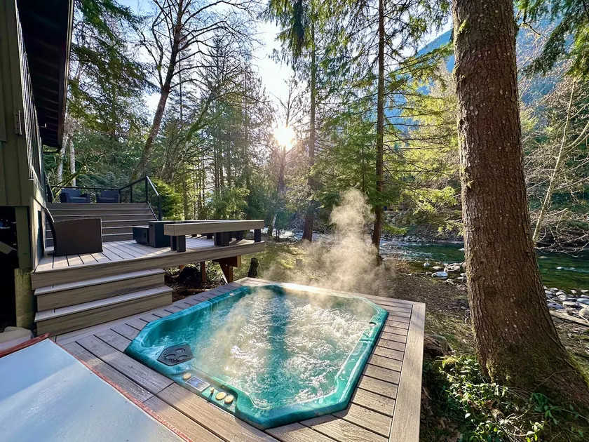 Hidden Falls Hot Tub Riverview @ South Fork (1BR) - Image 1
