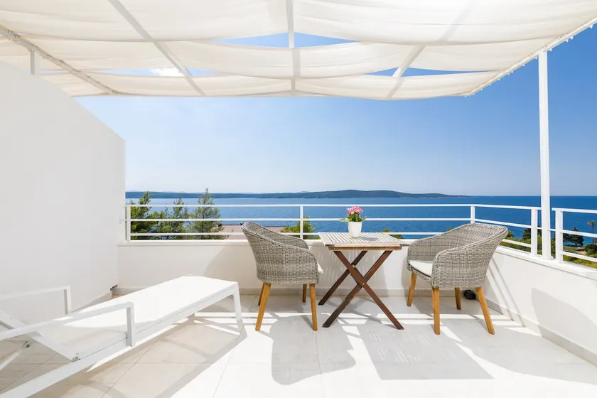 Luxury apartment with a breathtaking view 4 - Image 1