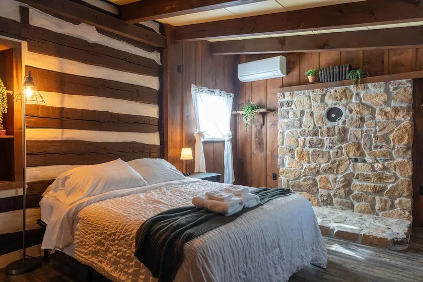 Carrick Cabin - Image 1