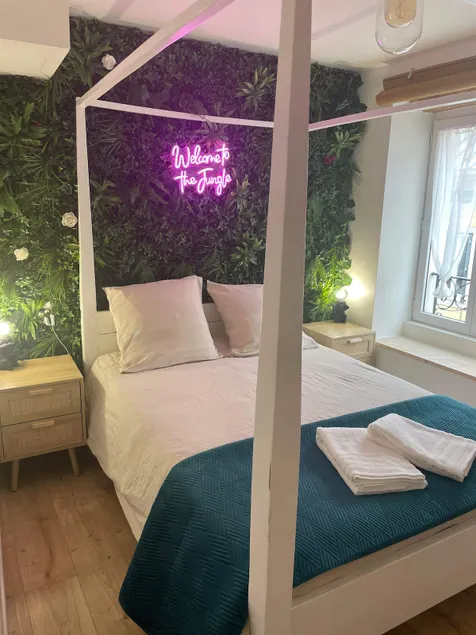Cozy Jungle Room, escape to Saint Claude - Image 1
