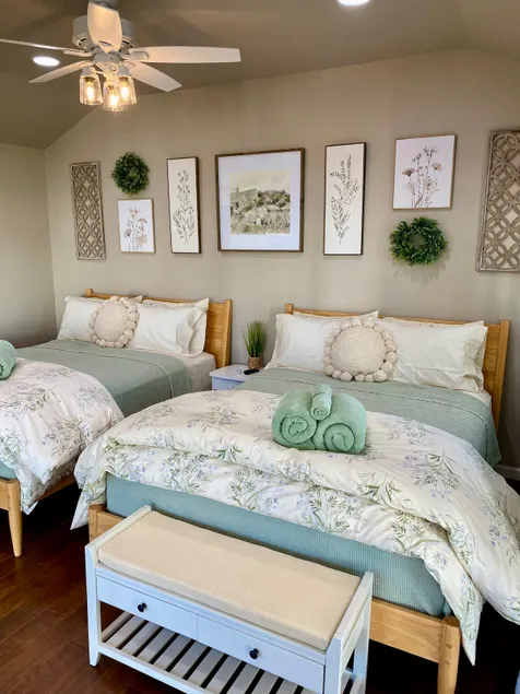 Heart of Wine Country - Farmhouse Getaway - Image 1