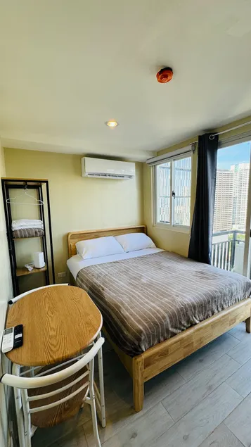 cozy room near ayala center 1904 - Image 1