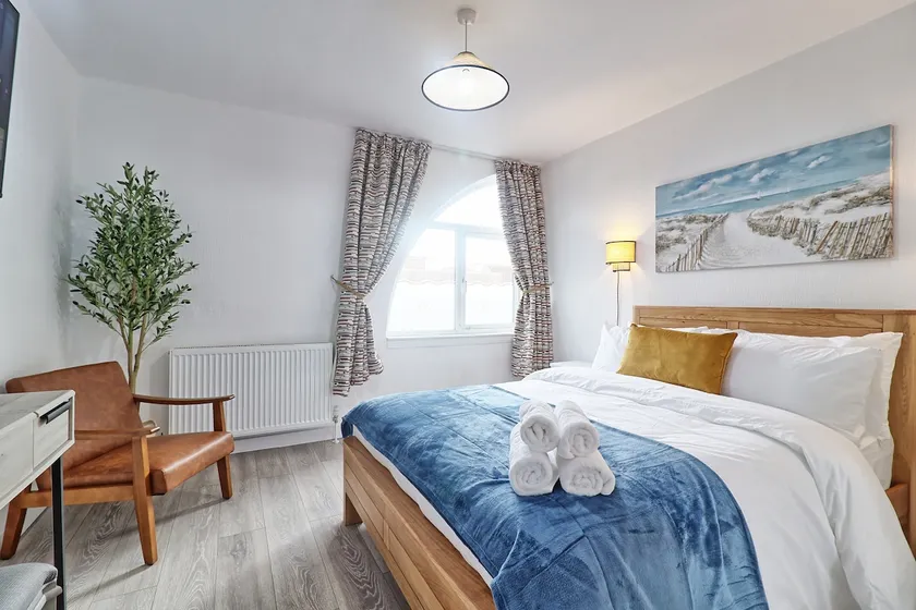 High view house, 3 bed flat, Number 41A - Image 1