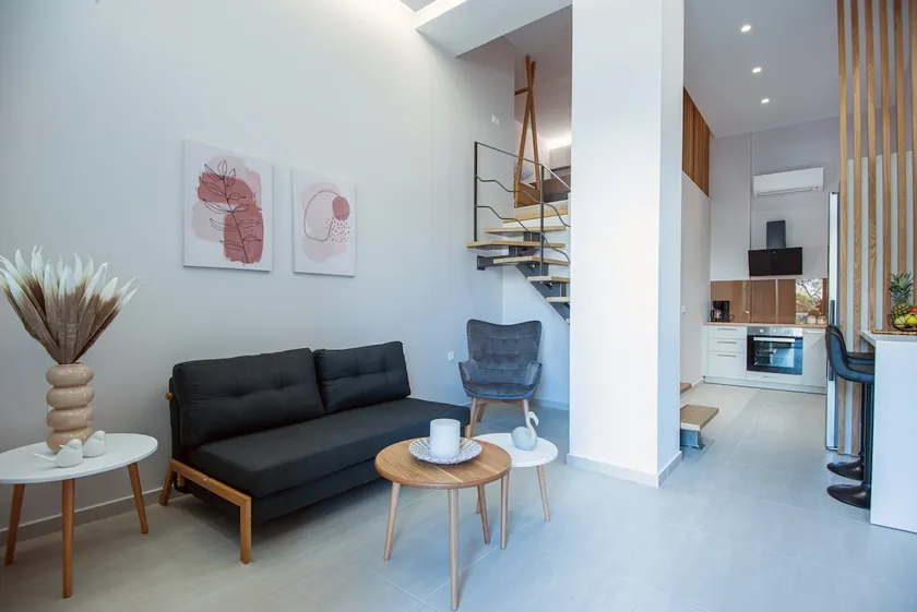 Mylos 2 Modern Apartment - Image 1