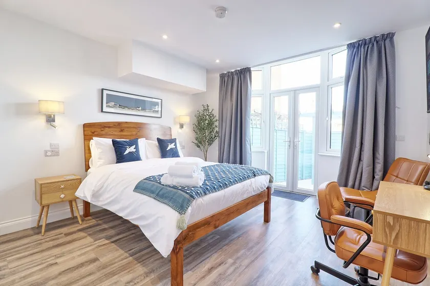 Coastal Nest - Premium flat,3 Minutes to the Beach - Image 1