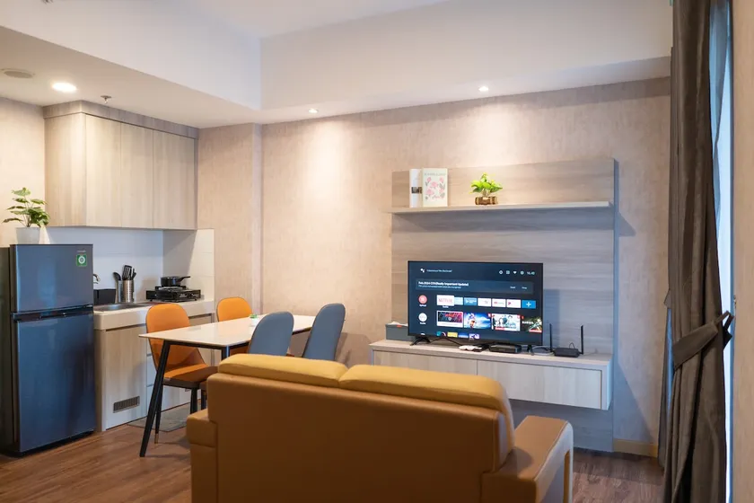 BERRY |3BR Corner| Chic&Cozy @MTown Gading Serpong - Image 1
