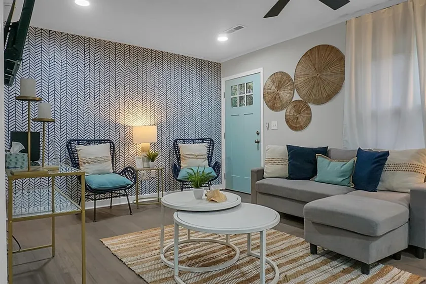 Sweetgrass Hanahan - Image 1