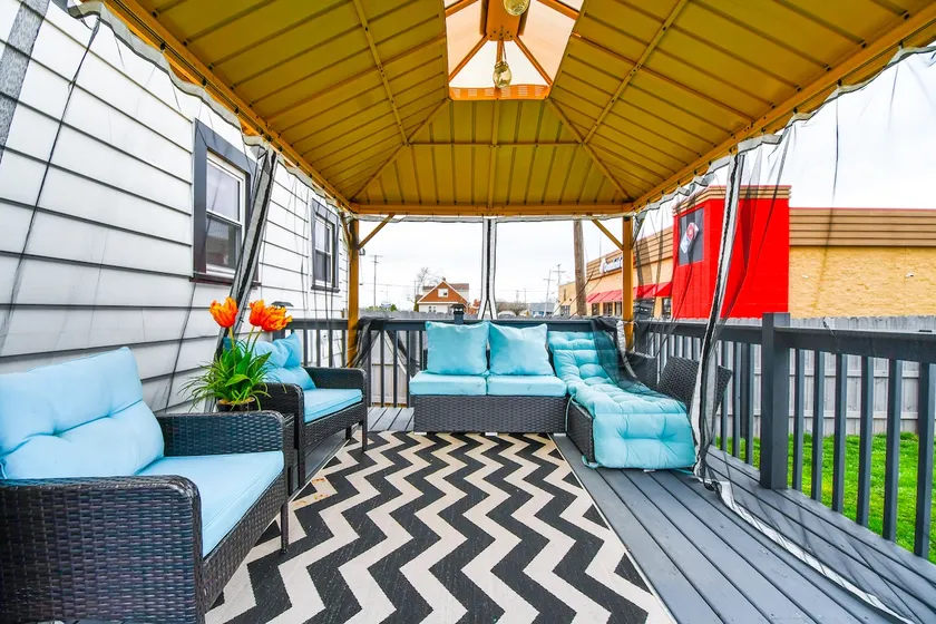 Home w/King Suite 4 Mins to DAY Airport - Image 1