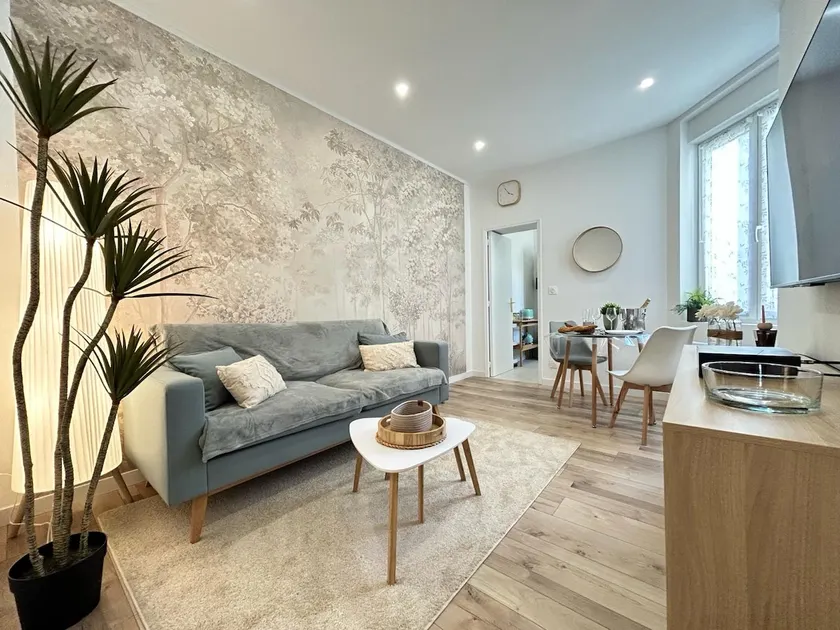 Favart D'Herbigny beautiful 2-room, ground floor near the city center - Image 1