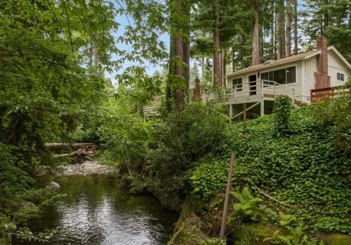 By the river cabin #3 - Image 1