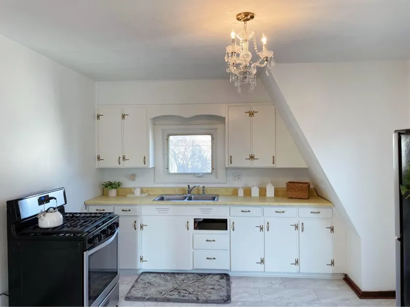Charming Retreat in the Heart of Watkins Glen - Image 1