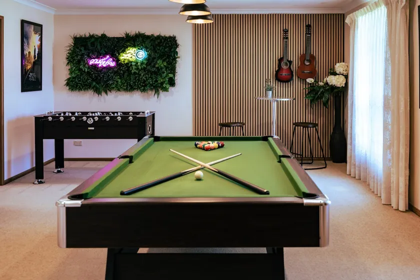 Seednest Game room & TropGarden - Image 1