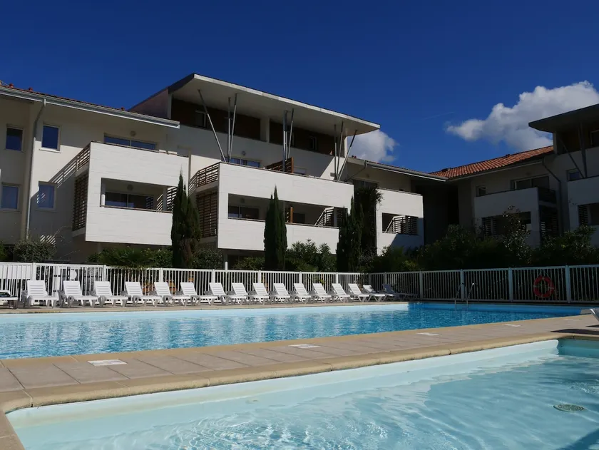 DUPLEX 6 APP / 8pers. Vid foten av stranden. POOL uppvärmd inomhus / utomhus - Image 1