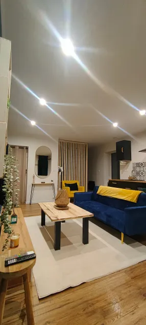 Comfortable 50 m² studio - Image 1
