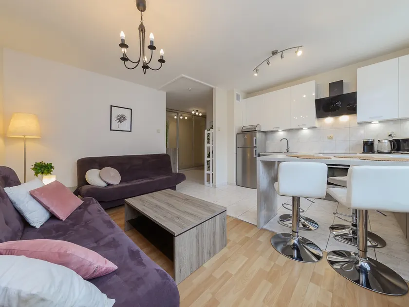 Sugar Plum Apartment Bielany - Image 1