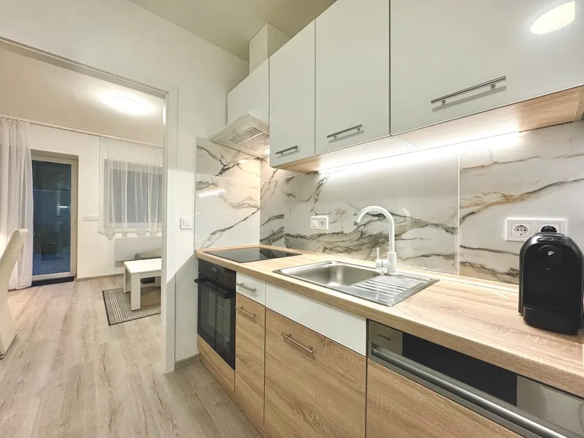Kleh Residence - Image 1