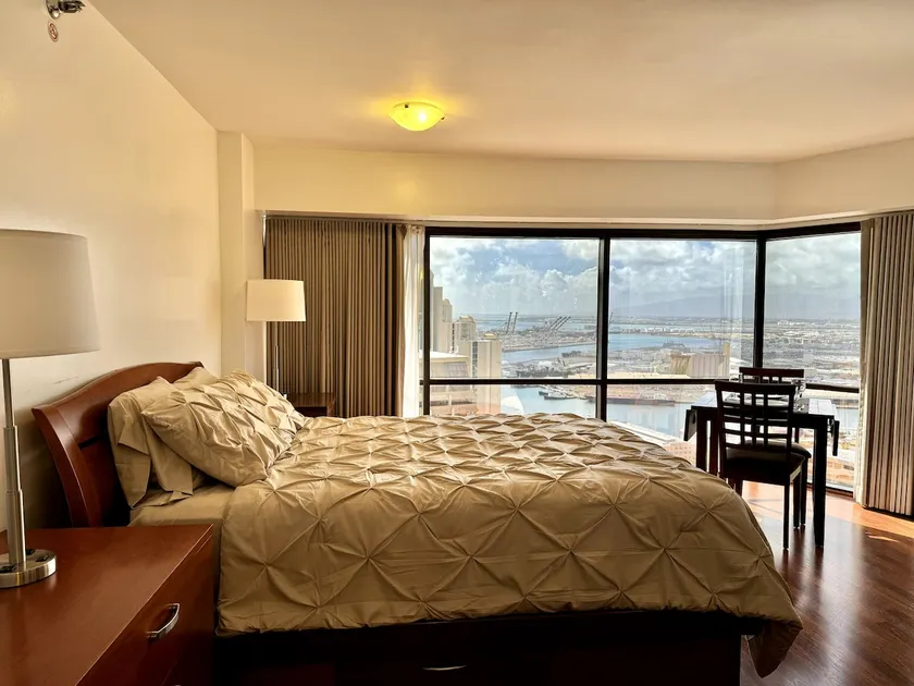 Elegant Ocean View Suite - Image 1