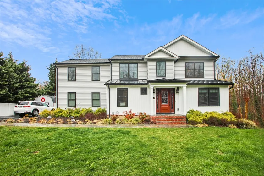 The General's House-Spacious Home w/Pool & Hot Tub - Image 1