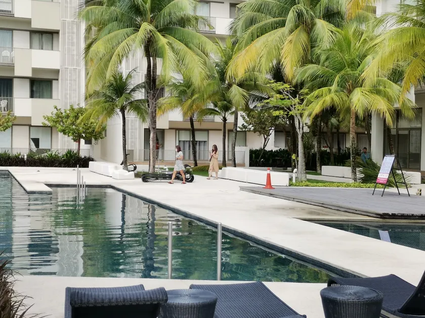 By The Sea Beach Front Apartment - Image 1
