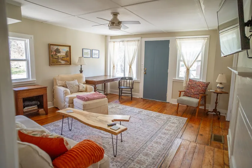 Cozy Canaan Home near Lime Rock, Newly Renovated - Image 1