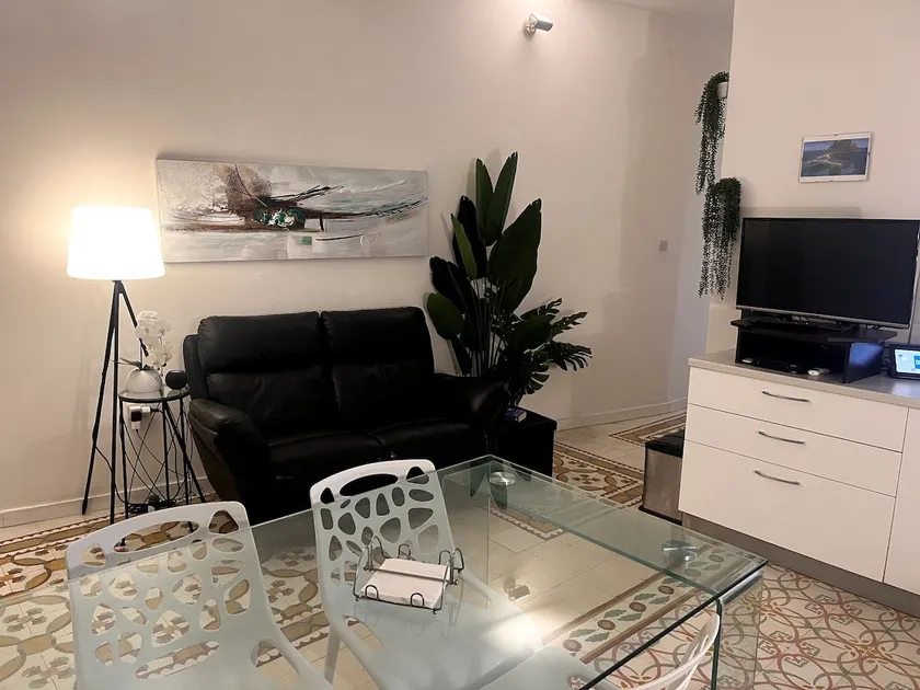 Cozy, modern and welcoming - Image 1