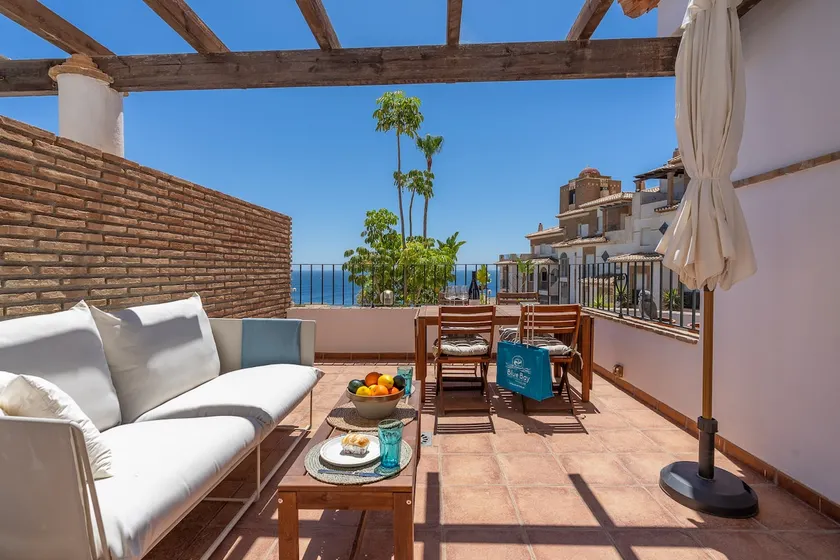 Blue Marine Gardens Apartment - Image 1