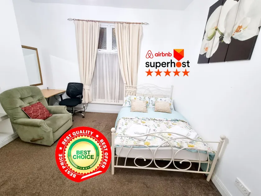 Family Flat nr Town Cntr Tram Train Wi-Fi Parking - Image 1
