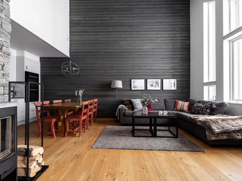 Spacious Slopeside Home with Sauna - Image 1