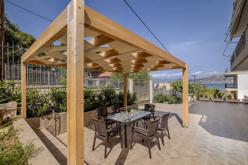 George Luxury Beach House - Image 1