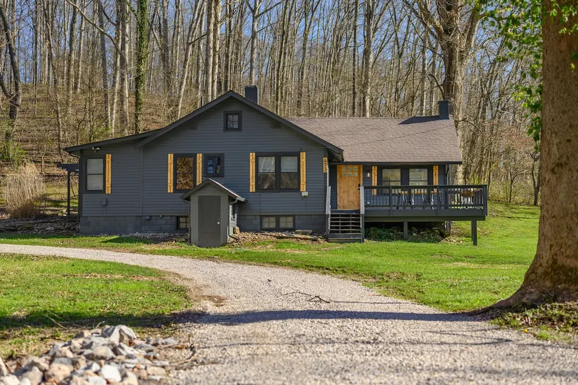 Copper Hill - peaceful, spa suite, hot tub - Image 1