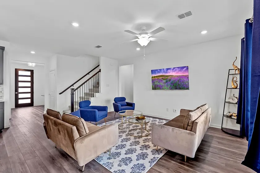 Luxury and Spacious Family Retreat - Image 1