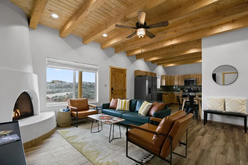 Brand New Ranchos Mountain/Gorge Getaway | Hot Tub - Image 1