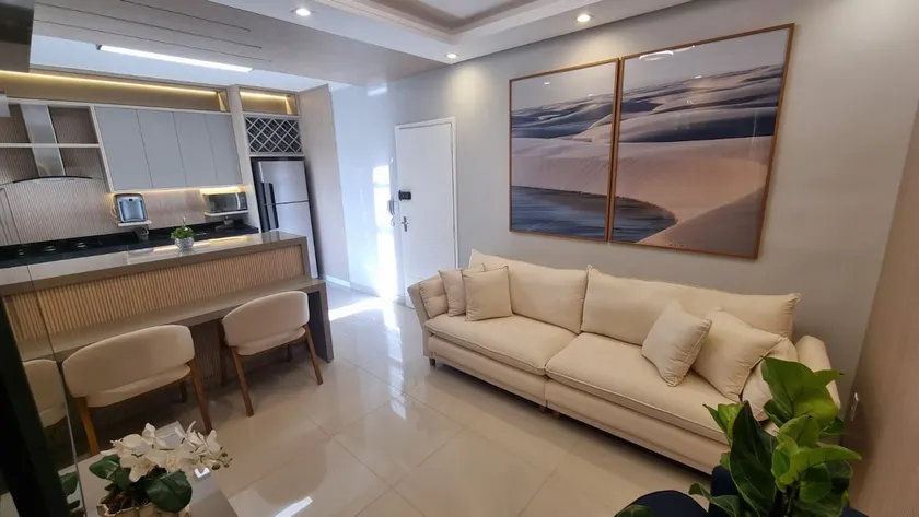High Luxury next to the Mall - Image 1