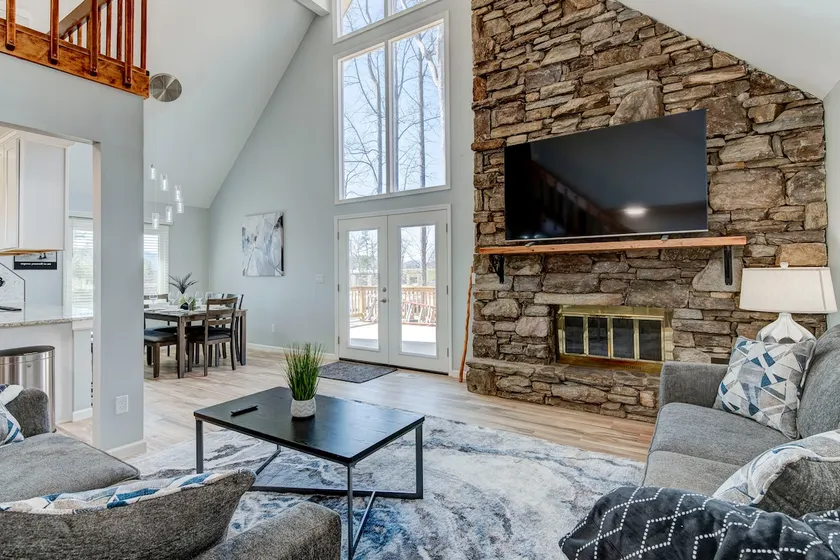 Wildwood Chalet -NEW- 5 Stars. - Image 1