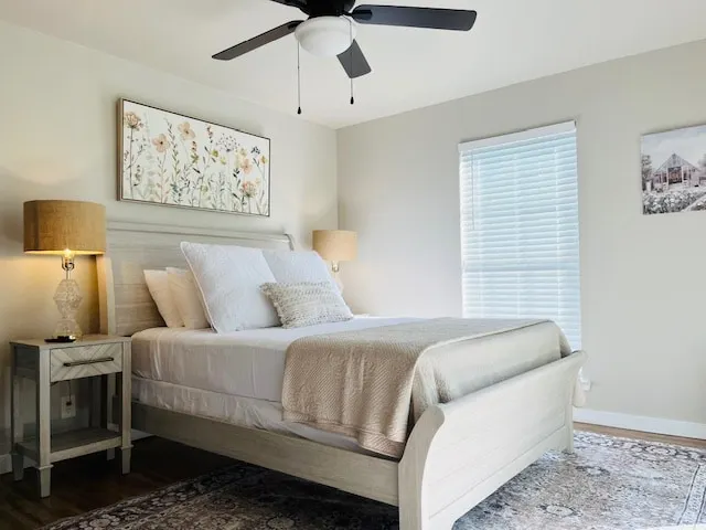 Local Host - The Pink Door - 2 Bedroom Home - Image 1