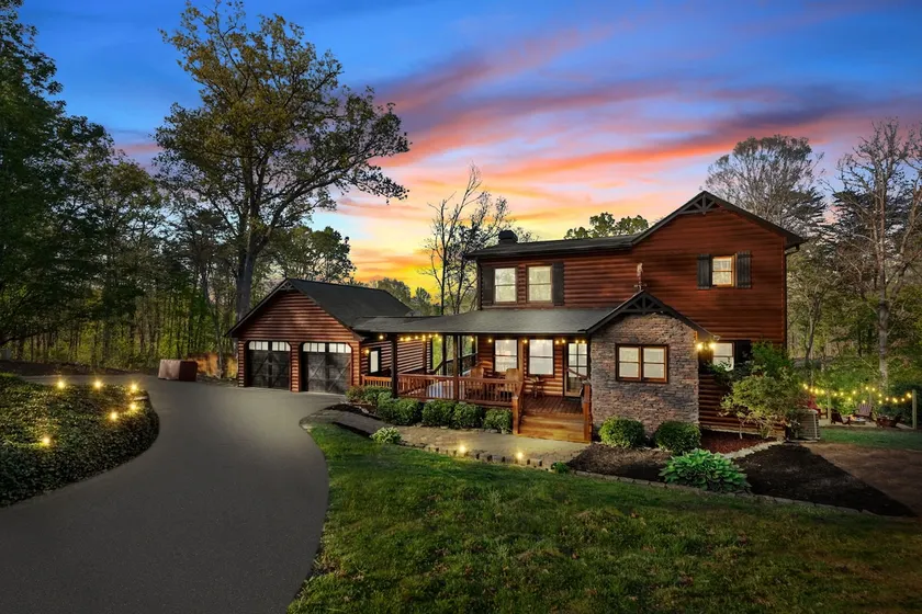 Spacious Family Cabin - Game Room Fire Pit Hot Tub - Image 1
