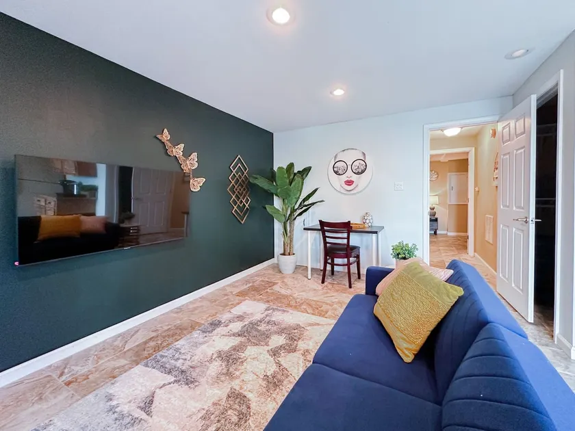Cozy Private Entry 1BR1BA Suite Close to GMU & DC - Image 1
