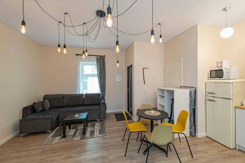 Downtown delight studio by Polo Apartments - Image 1