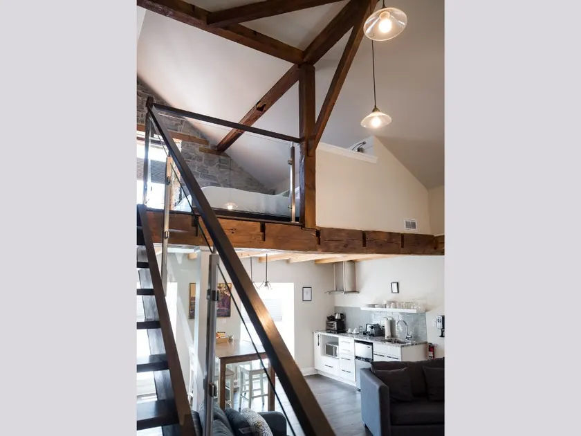 Kemptville Suites~ Loft Suite 2 - Image 1