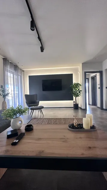 V87 Luxurious apartment in Glyfada - Image 1