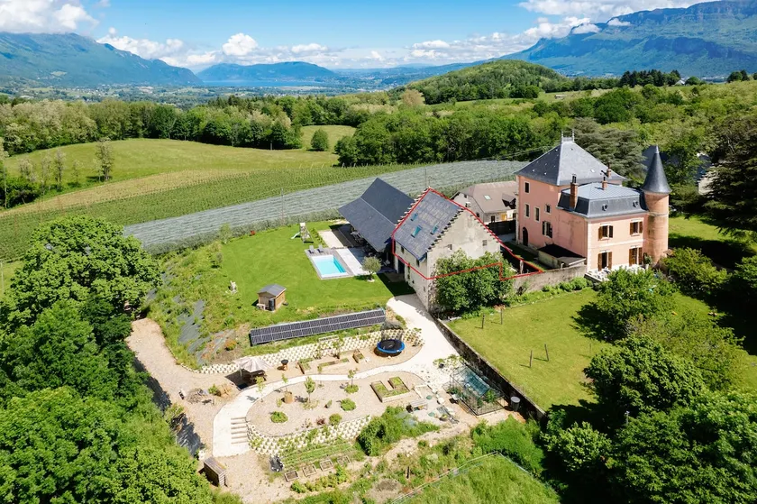 Spacious house between lakes and mountains of Savoy - Image 1
