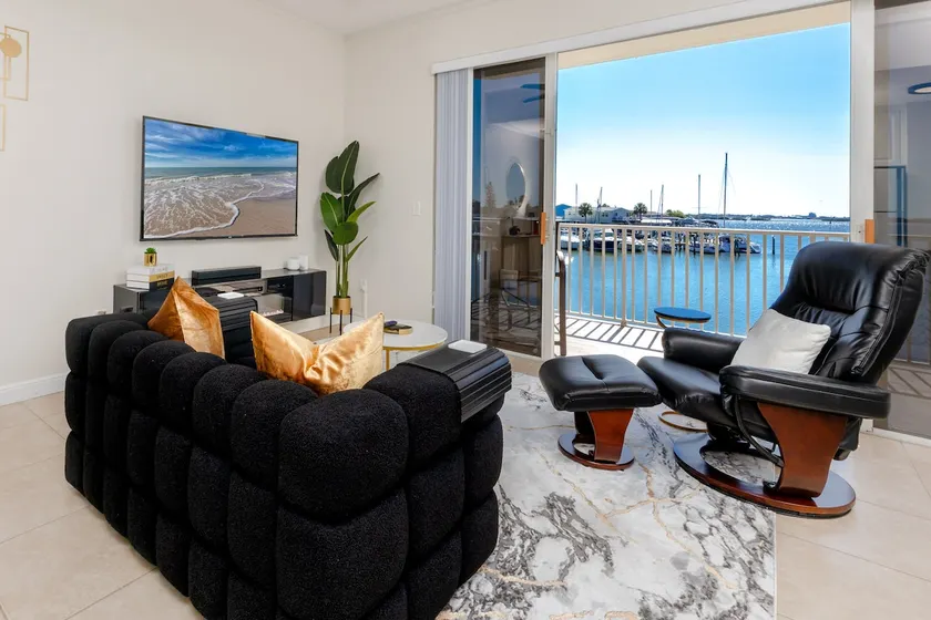 Cozy Waterview Nest for Two - Image 1