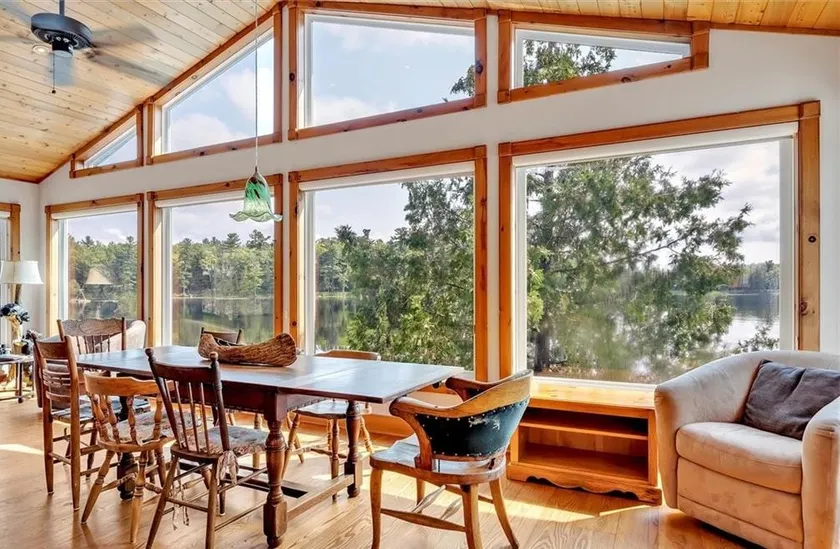 Creekside Island | Lake View | Hot tub - Image 1